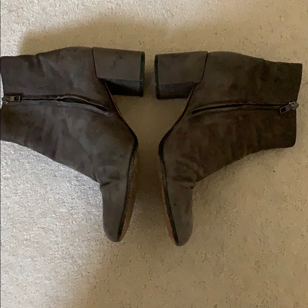 VINCE. Booties - Picture 2 of 6
